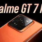 The Realme GT 7 offers a stylish and modern design.
